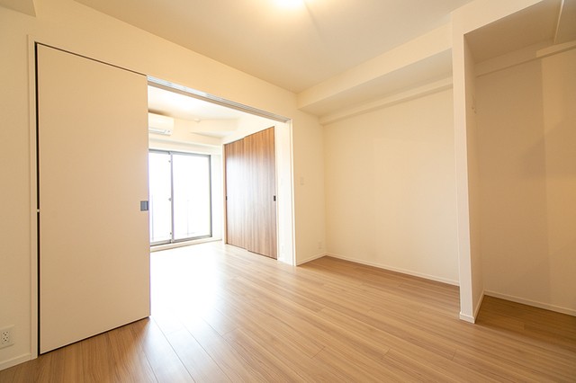 ※写真は同タイプ住戸です。(居間)
