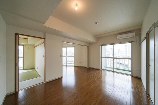 ※写真は同タイプ住戸です。(居間)