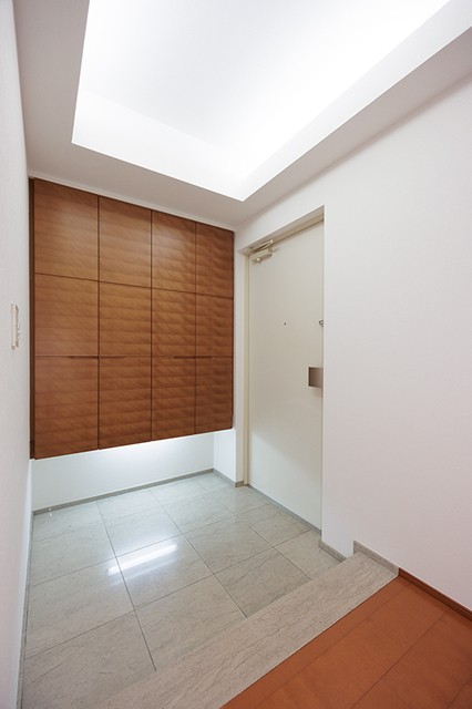 ※写真は同タイプ住戸です。(玄関)