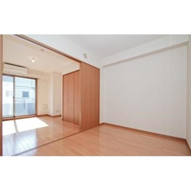 ※写真は同タイプ住戸です。(居間)