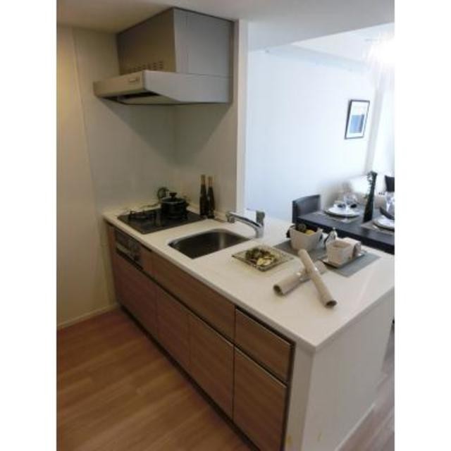 ※写真は同タイプ住戸です。(キッチン)