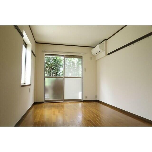 ※同仕様写真(居間)