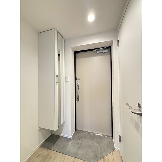 ※同仕様写真(玄関)