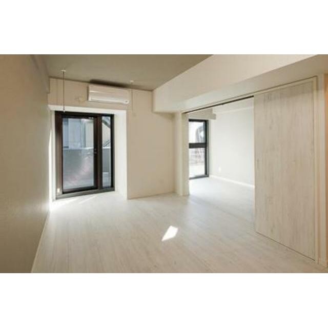 ※写真は同タイプ住戸です。(居間)