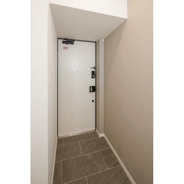 ※写真は同タイプ住戸です。(玄関)