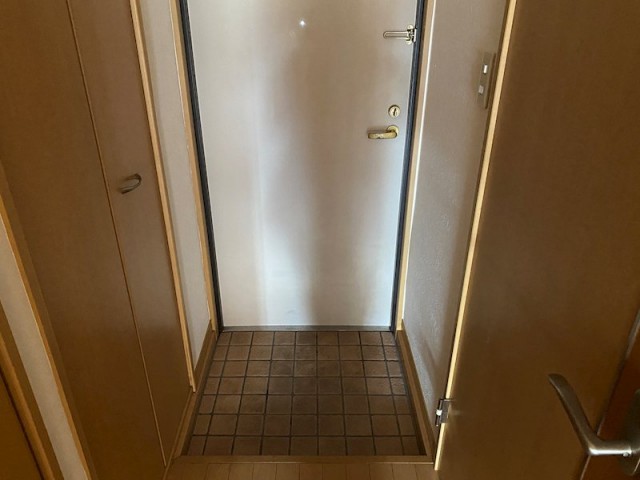 (玄関)
