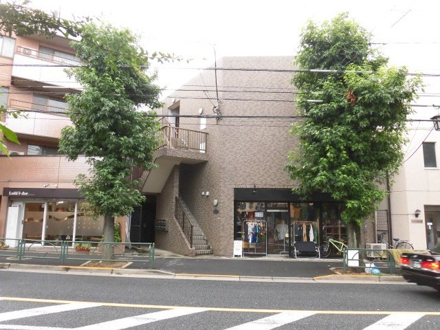 目黒区中目黒5丁目 【賃貸居住】マンション