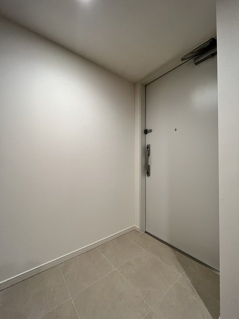 ※写真は同タイプ住戸です。(玄関)