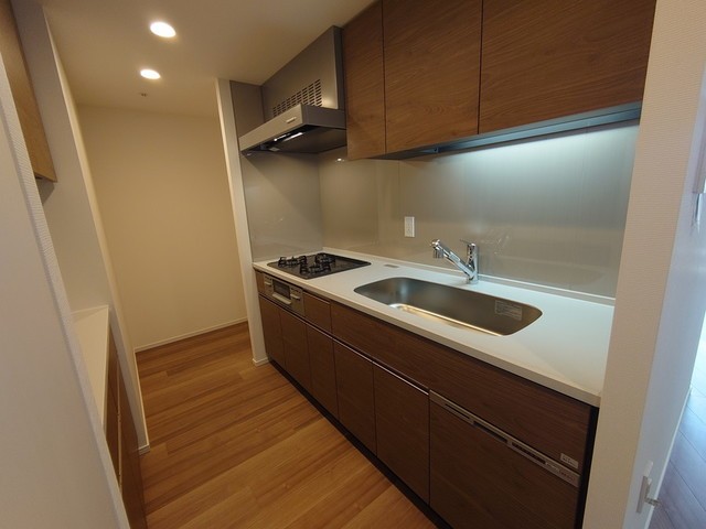 ※写真は同タイプ住戸です。(キッチン)