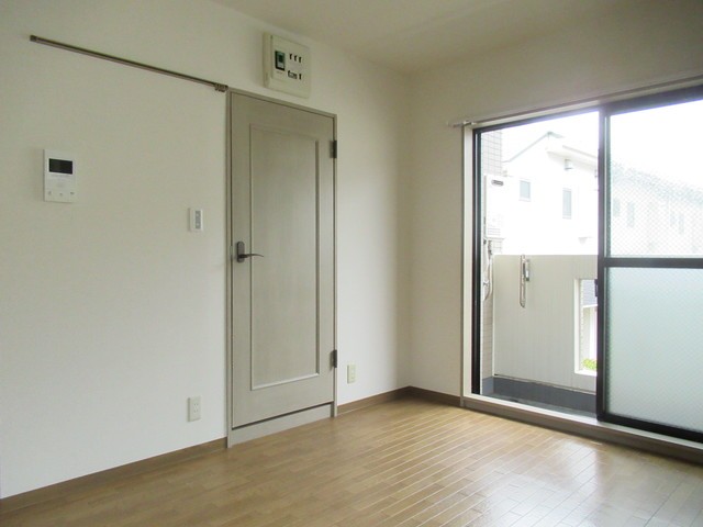 (居間)