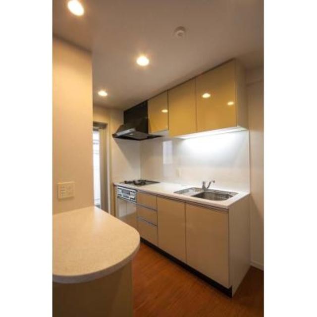 ※写真は同タイプ住戸です。(キッチン)