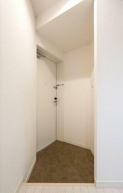 ※同仕様写真含む(玄関)