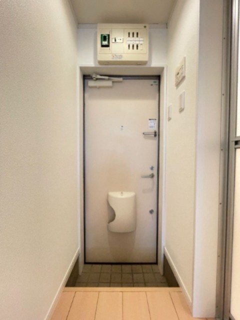 ※同仕様写真含む(玄関)