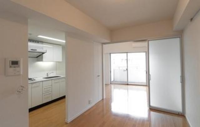 ※写真は同タイプ住戸です。(居間)