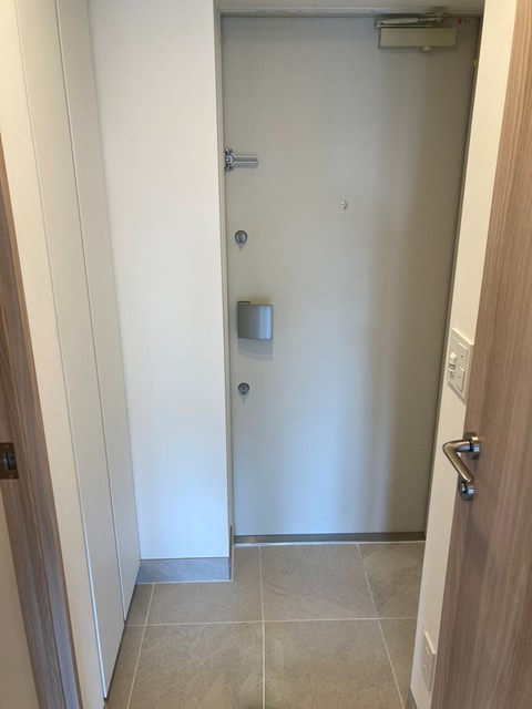 ※写真は同タイプ住戸です。(玄関)