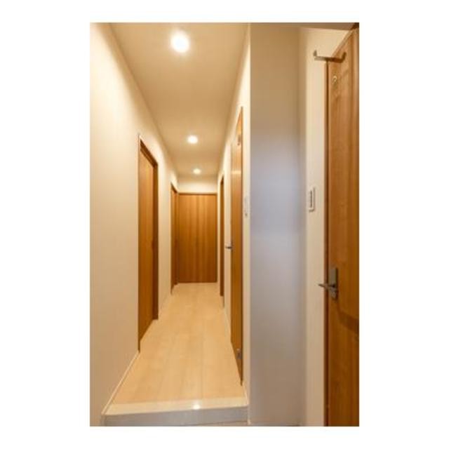 ※写真は同タイプ住戸です。(玄関)