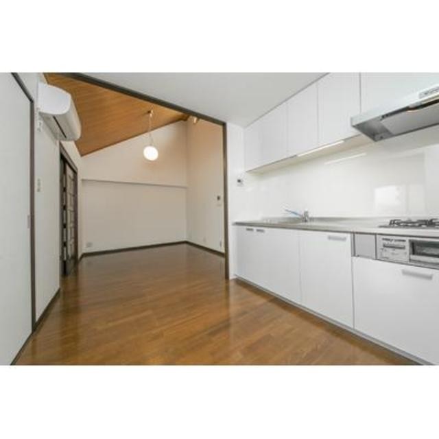 ※写真は同タイプ住戸です。(居間)