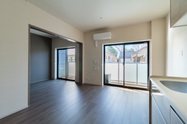 ※写真は同タイプ住戸です。(居間)