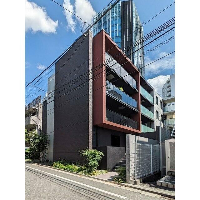 港区西麻布1丁目 【賃貸居住】マンション