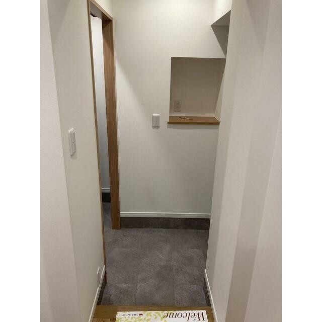 (玄関)