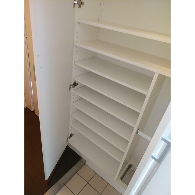 シューズボックス