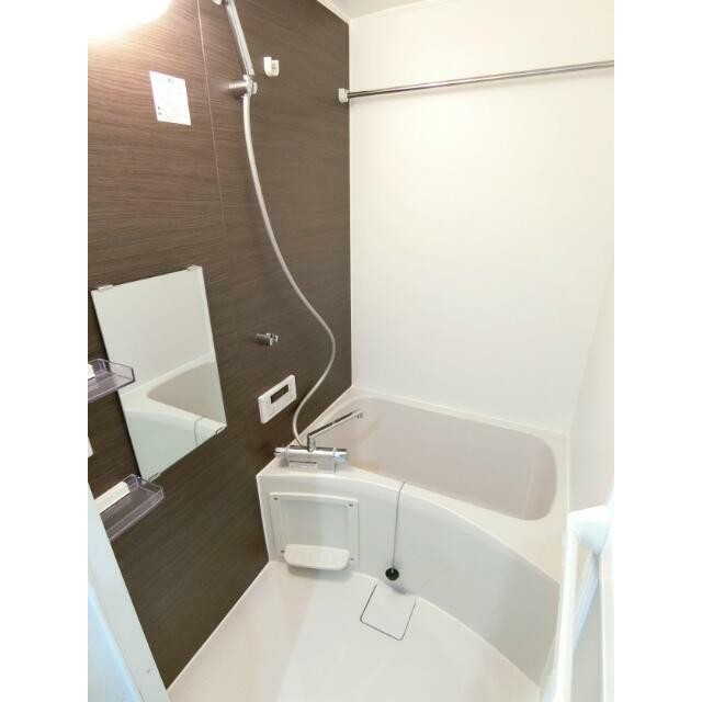 追焚きや浴室暖房乾燥機能付き！一日の終わりには快適なバスタイムを！(風呂)