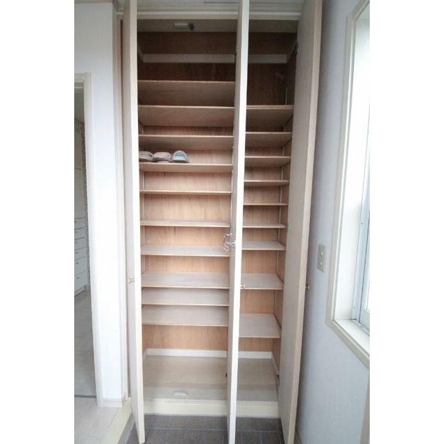 シューズボックス