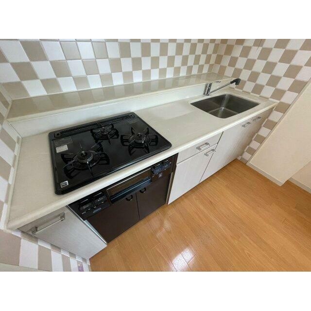 ※別部屋参考写真(キッチン)