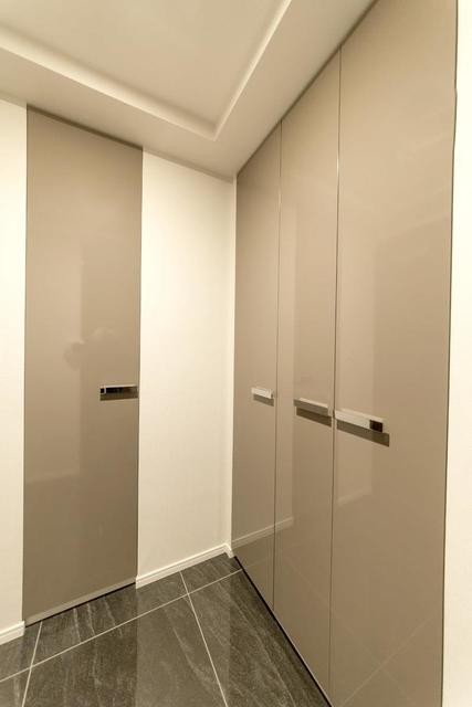 ※写真は同タイプ住戸です。(玄関)