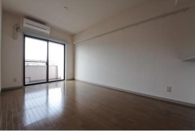 ※写真は同タイプ住戸です。(居間)