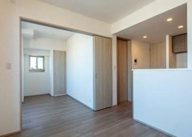 ※同仕様写真含む(居間)