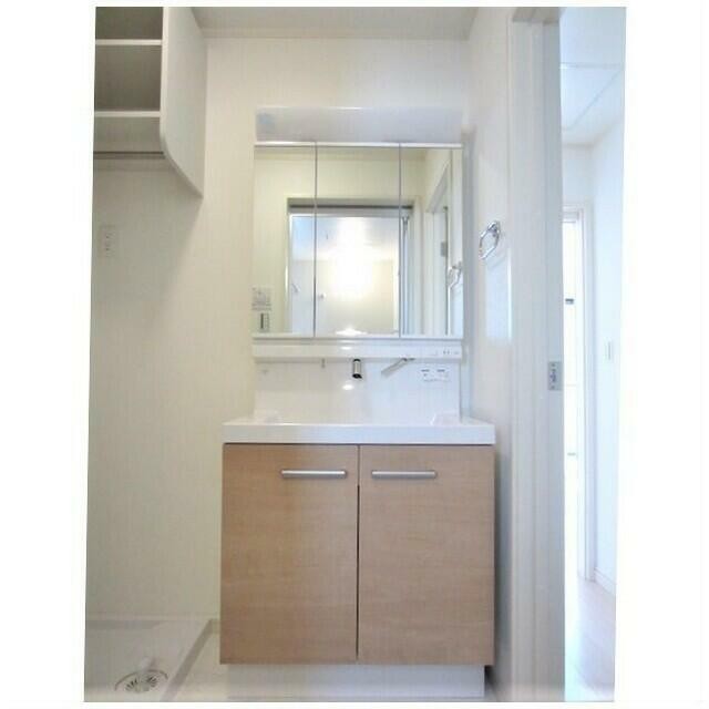 独立洗面化粧台（1803）(内装)