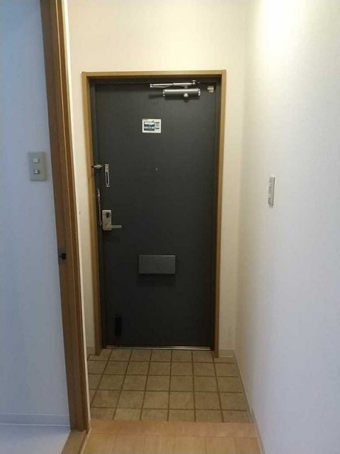 ※同仕様写真含む(玄関)