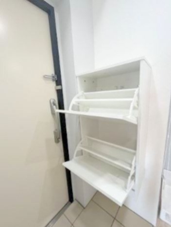 ※同仕様写真含む(玄関)