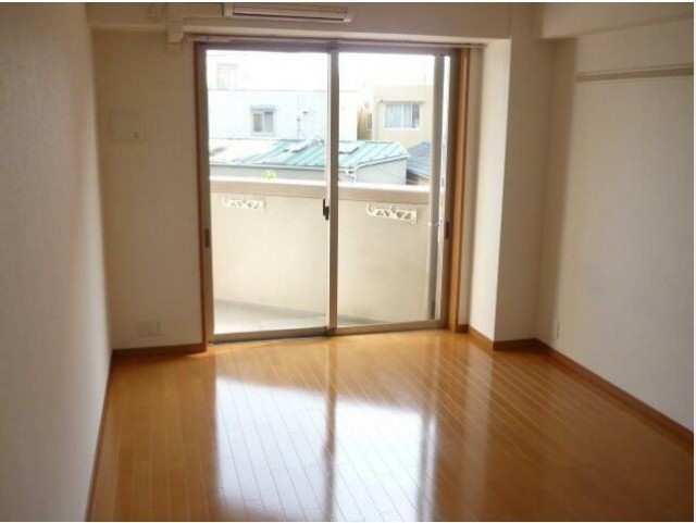 ※同仕様写真含む(居間)