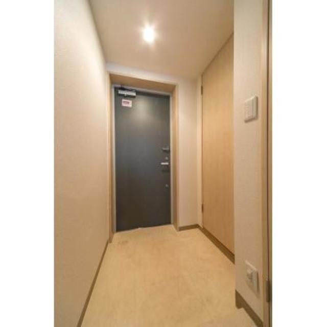 ※写真は同タイプ住戸です。(玄関)