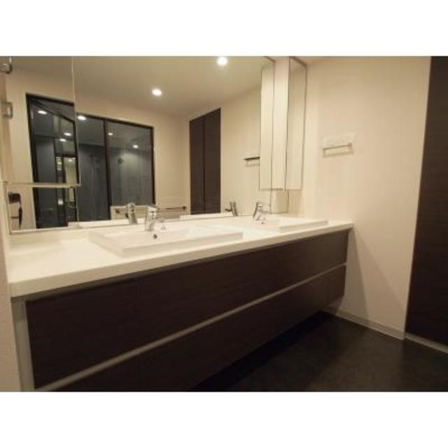 ※写真は同タイプ住戸です。(内装)