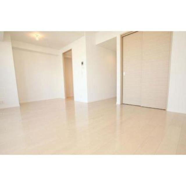 ※写真は同タイプ住戸です。(玄関)