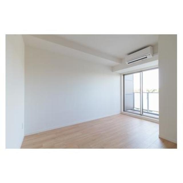 ※写真は同タイプ住戸です。(居間)