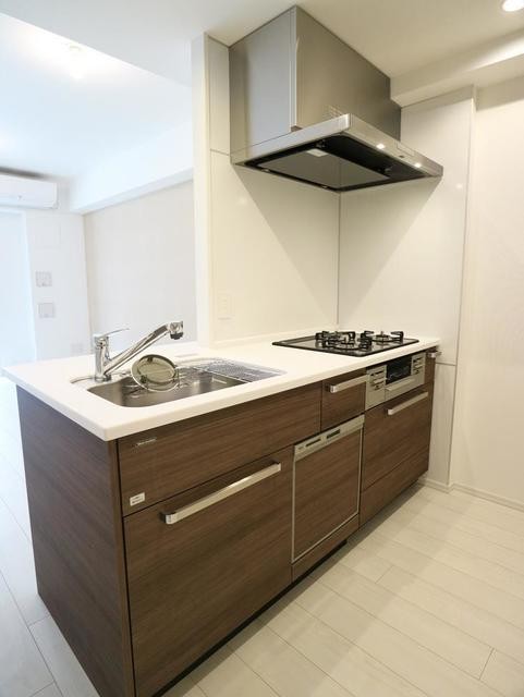 ※写真は同タイプ住戸です。(キッチン)