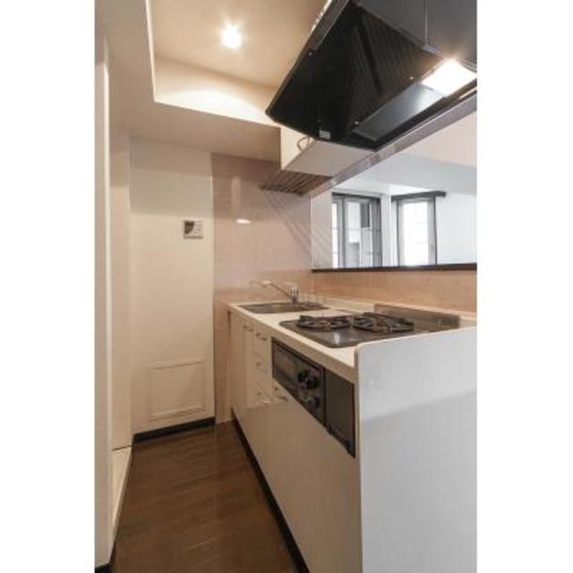 ※写真は同タイプ住戸です。(キッチン)