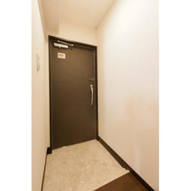 ※写真は同タイプ住戸です。(玄関)