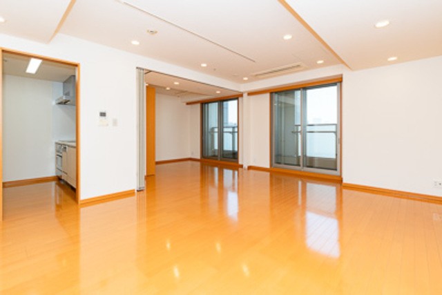 ※写真は同タイプ住戸です。(居間)