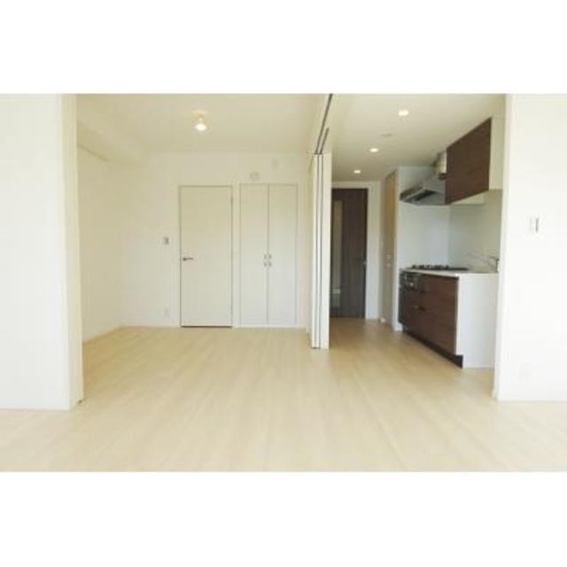 ※写真は同タイプ住戸です。(居間)