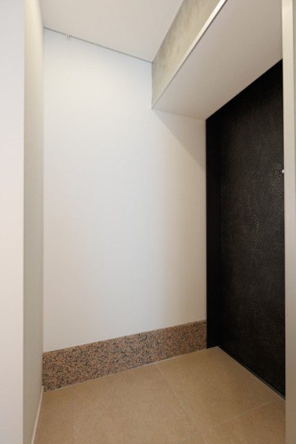 ※写真は同タイプ住戸です。(玄関)