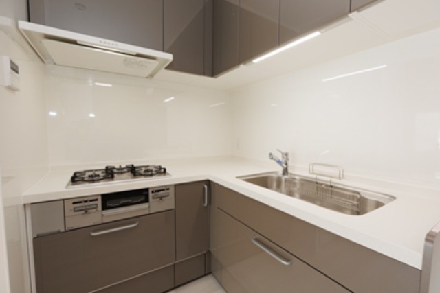 ※写真は同タイプ住戸です。(キッチン)