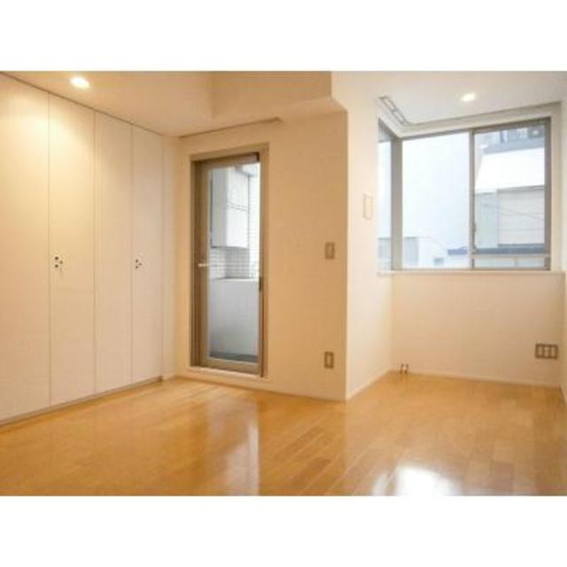 ※写真は同タイプ住戸です。(居間)