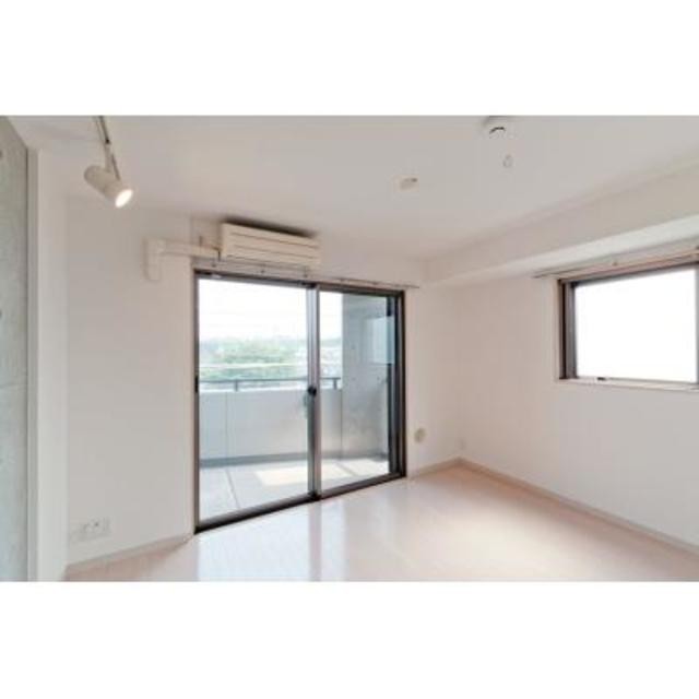 ※写真は同タイプ住戸です。(居間)