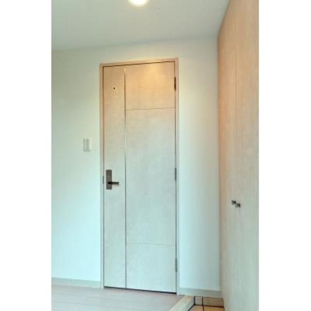 ※写真は同タイプ住戸です。(玄関)