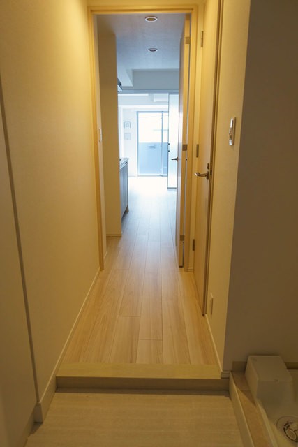 ※写真は同タイプ住戸です。(玄関)